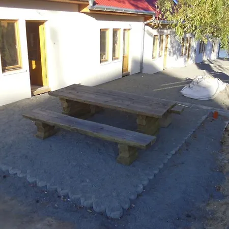 Nad Jeziorem Karłowice Domek alpejski *