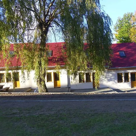 Nad Jeziorem