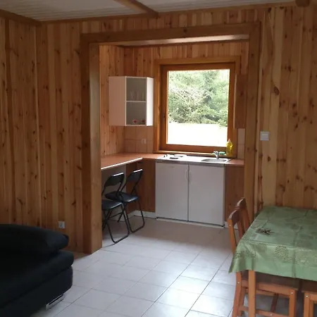 Nad Jeziorem Karlowice