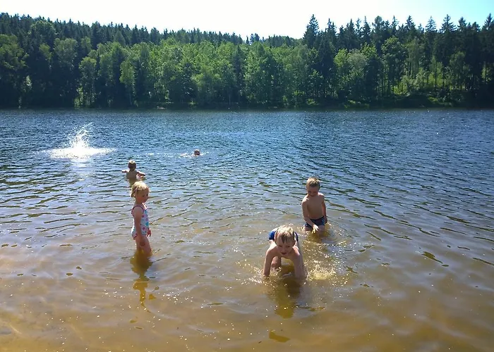 Nad Jeziorem Karłowice Karlowice