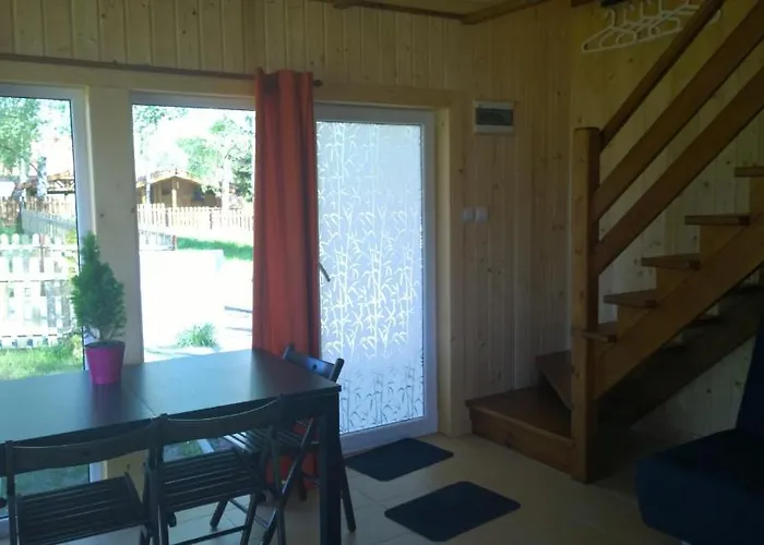 Nad Jeziorem Karłowice * Karlowice